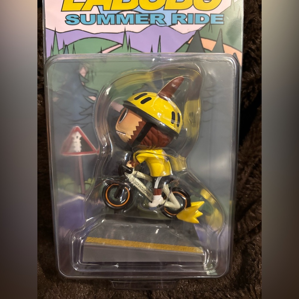 Labubu  summer ride